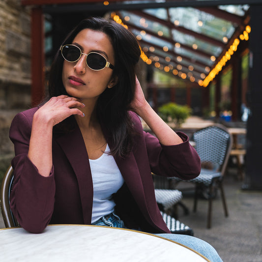 602 Oval Frames - Gold & Black