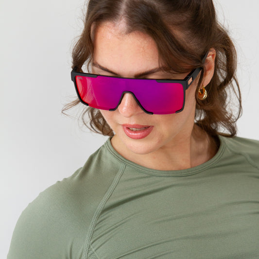 543 Square Frame - Black and Pink