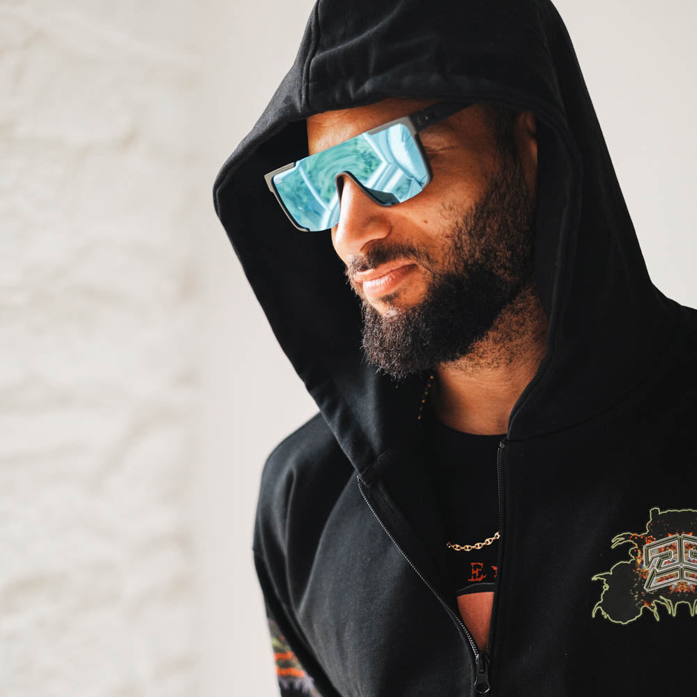 543 Square Frame - Black and Blue