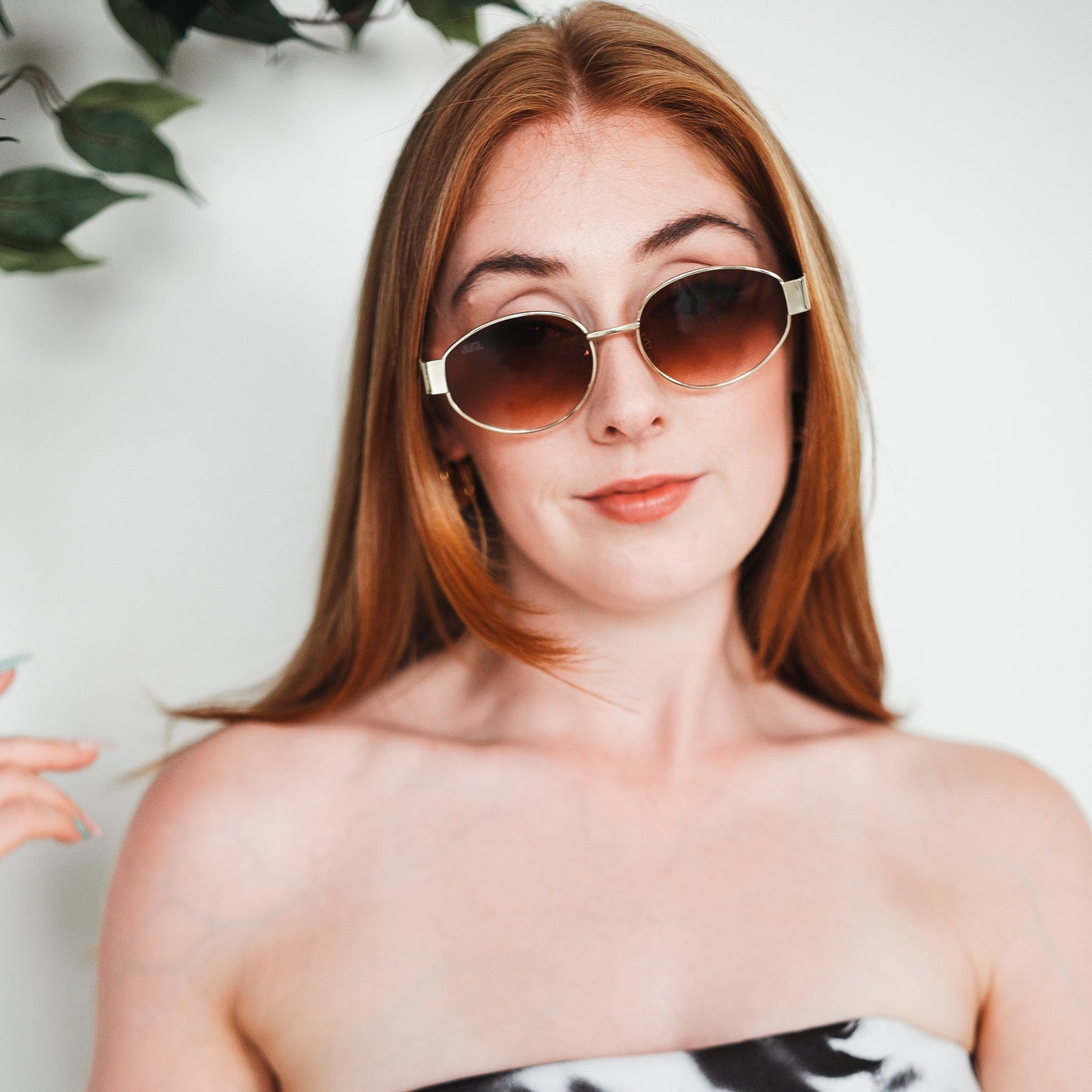 602 Oval Frames - Gold & Brown